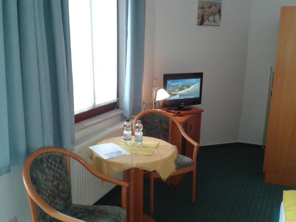 Haus Alexander Hotel Heringsdorf  Exterior photo